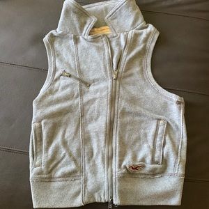 Clean jacket size m without rupture.